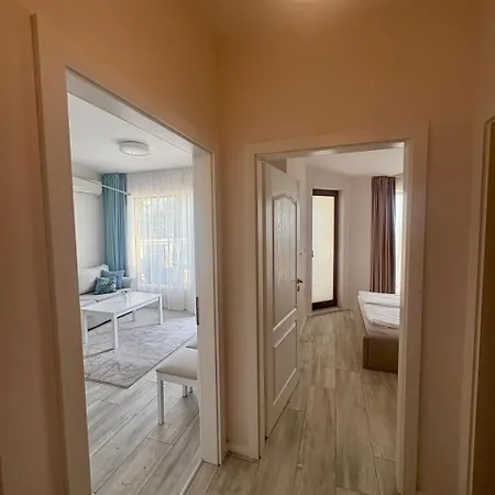 Apartament On The Near The Sea