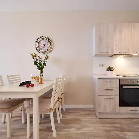 On The Near The Sea Апартаменты Варна